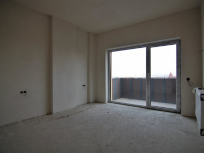 Apartament semifinisat cu 2 camere in zona Marasti