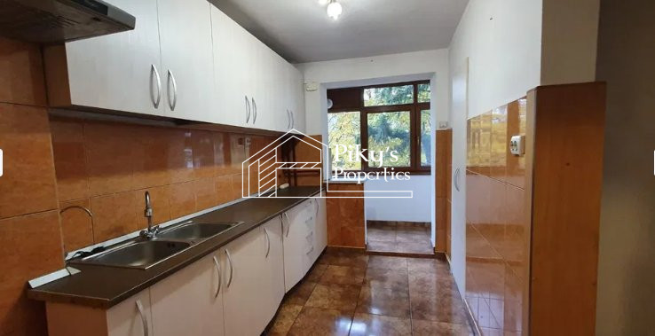 Apartament renovat  cu 3 camere in cartier Gheorgheni